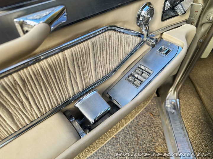 Cadillac Ostatní modely De Ville 1965