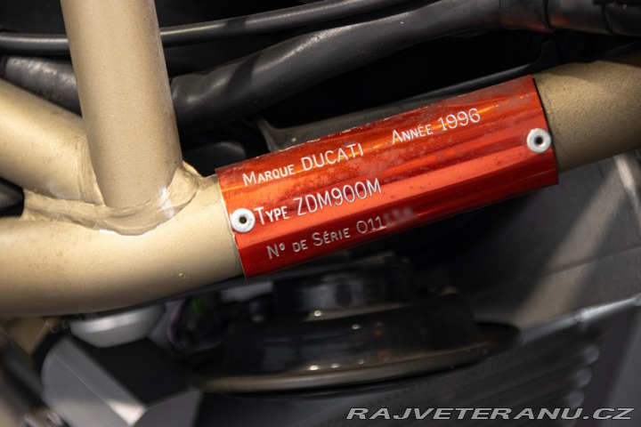 Ducati 900 MONSTER M 900 CLUB ITALIA 1996