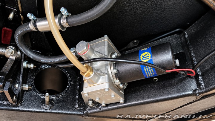 Jaguar XK XK120 SE DHC 1953