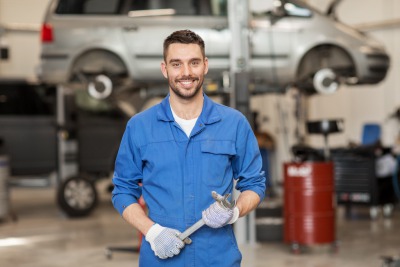 5 signálů od mechanika, že oprava auta už nemá smysl