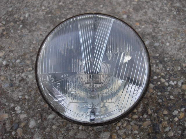 predné svetlá 120GLS 2.JPG