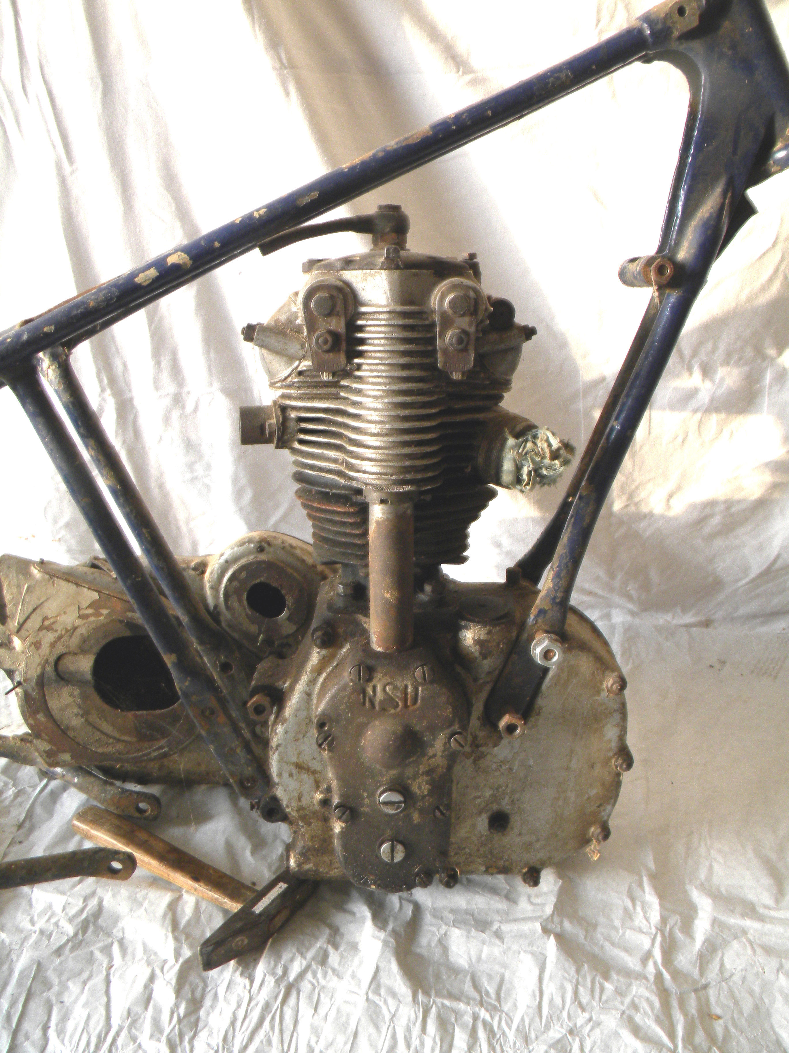 014a-motor-NSU.jpg